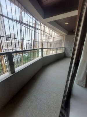 Balcony in 3.5 BHK Apartment at Breach Candy – for Rent