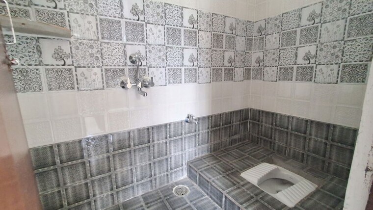 Bathroom, saket-township 3 Bedroom 1350 Sq.Ft. Apartment In Kapra Hyderabad 10507772
