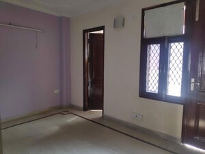 Room in 3 BHK Builder Floor at West Patel Nagar – for Rent