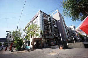  Office Space For Sale in Naranpura