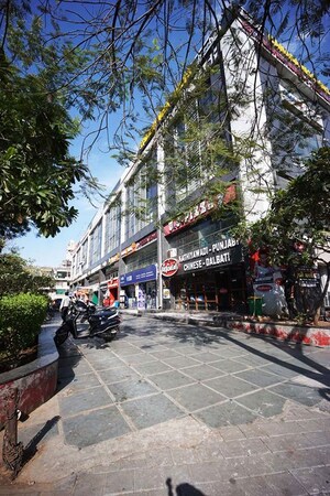  Office Space – Exterior View View at Naranpura - for Sale