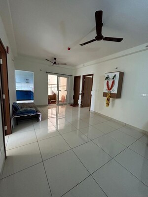 Team Area in 2 BHK Apartment at Prestige Finsbury Park Hyde, Bagaluru – for Rent