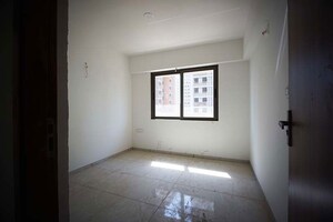Room in 3 BHK Apartment at Zundal – for Sale
