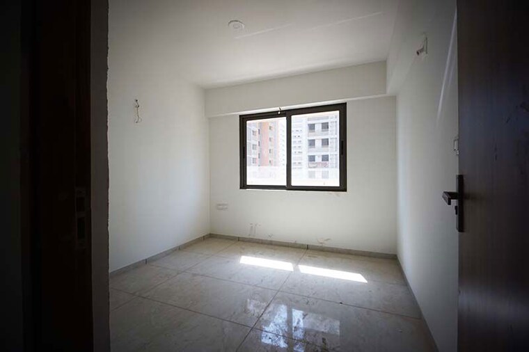Room, zundal 3 Bedroom 207 Sq.Yd. Apartment In Zundal Ahmedabad 10507938