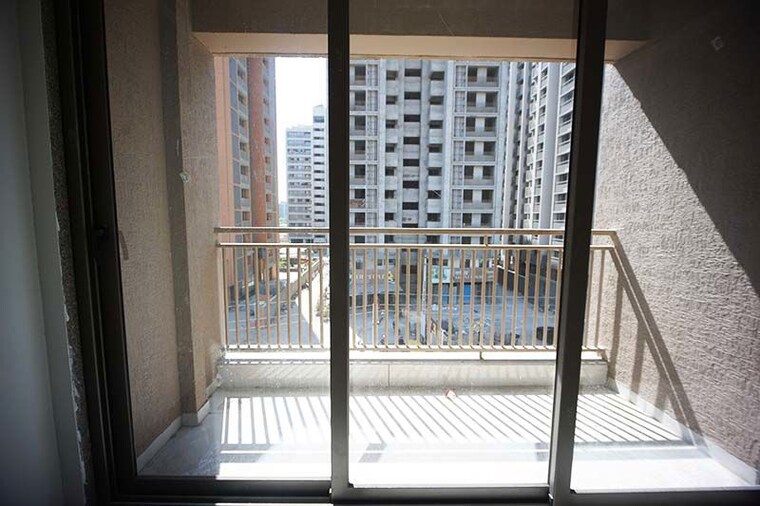 Room, zundal 3 Bedroom 207 Sq.Yd. Apartment In Zundal Ahmedabad 10507938