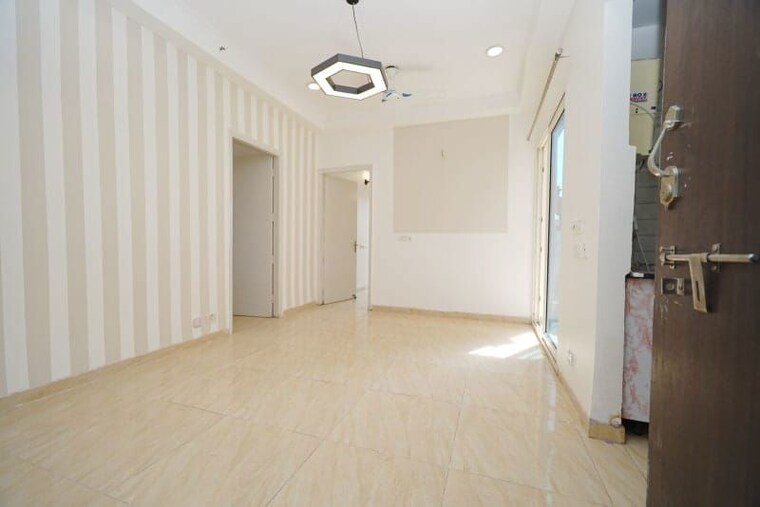 Bathroom, gaur-14th-avenue-high-street 2 Bedroom 955 Sq.Ft. Apartment In Sector 16c Greater Noida Greater Noida 10507969