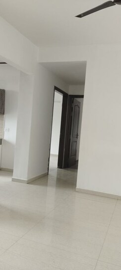 3 BHK Apartment For Rent in Omaxe Royal Residency Faridabad
