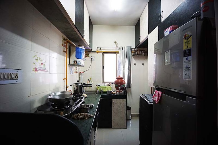 Kitchen, nikol 2.5 Bedroom 190 Sq.Yd. Apartment In Nikol Ahmedabad 10508014