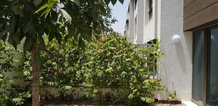 Garden, emaar-digi-homes 2 Bedroom 1508 Sq.Ft. Apartment In Sector 62 Gurgaon 10508021