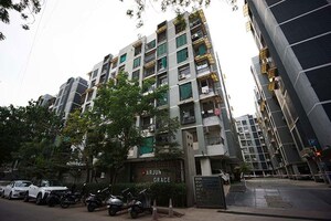 3 BHK Apartment – Exterior View View at Naranpura - for Sale