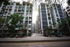 3 BHK Apartment – Exterior View View at Naranpura - for Sale
