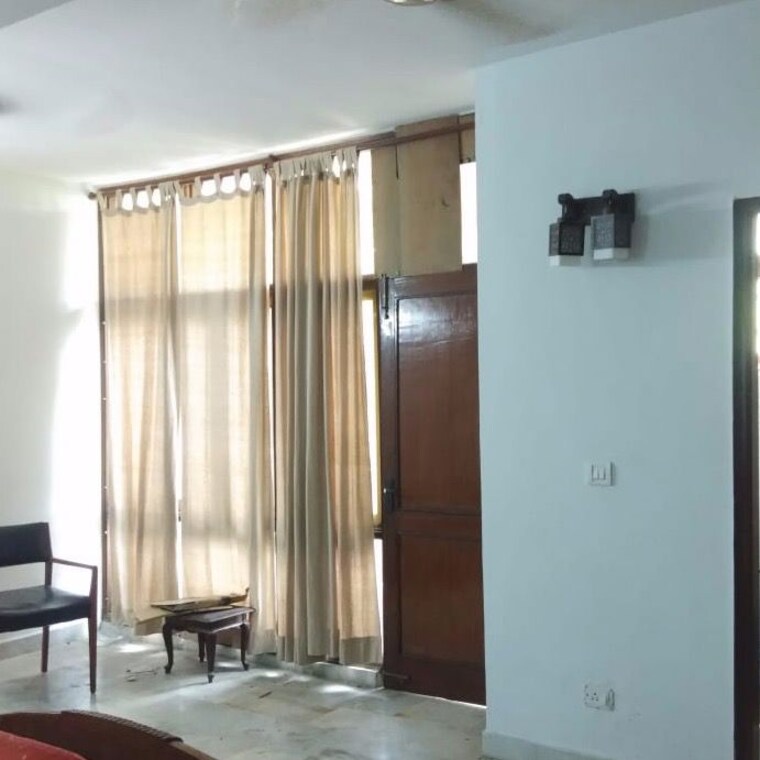 Room, green fields colony 2 Bedroom 1801 Sq.Ft. Apartment In Green Fields Colony Faridabad 10508039