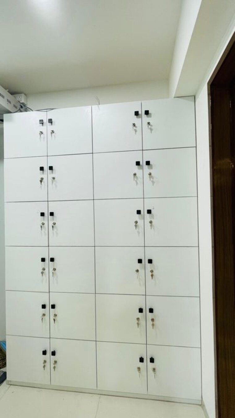Bathroom, binori-b-square-3 Commercial Office Space 865 Sq.Ft. In Bodakdev Ahmedabad 10508040