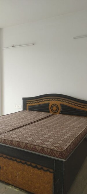 3 BHK Apartment For Rent in Omaxe Royal Residency Faridabad, Sector 79