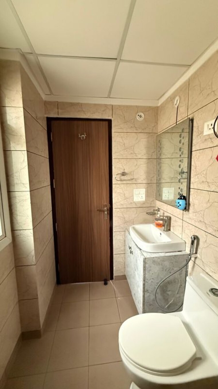 Bathroom, trident-embassy 3 Bedroom 1450 Sq.Ft. Apartment In Sector 1 Greater Noida Greater Noida 10508127