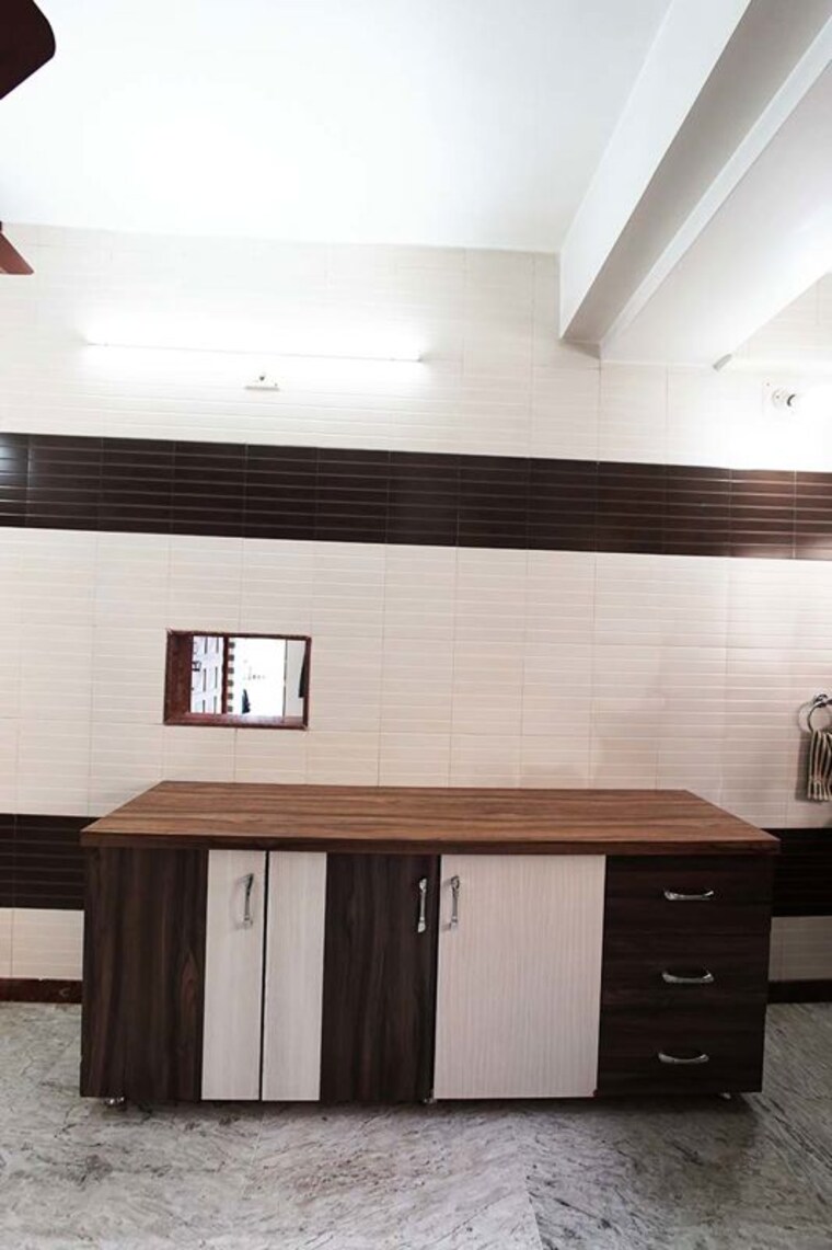Kitchen, ghatlodia 5 Bedroom 305 Sq.Yd. Independent House In Ghatlodia Ahmedabad 10508107