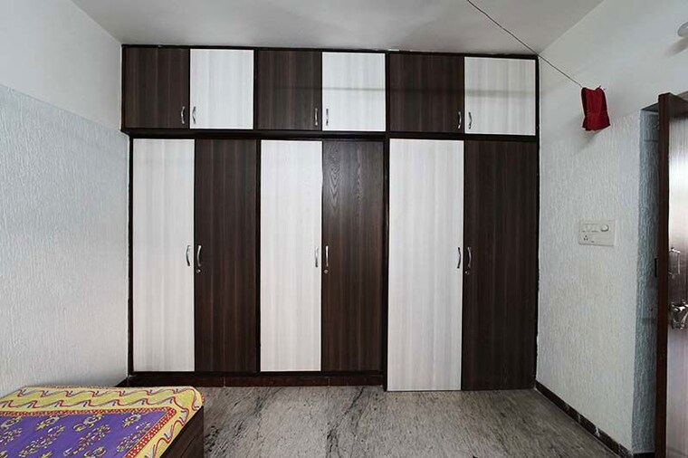 Room, ghatlodia 5 Bedroom 305 Sq.Yd. Independent House In Ghatlodia Ahmedabad 10508107