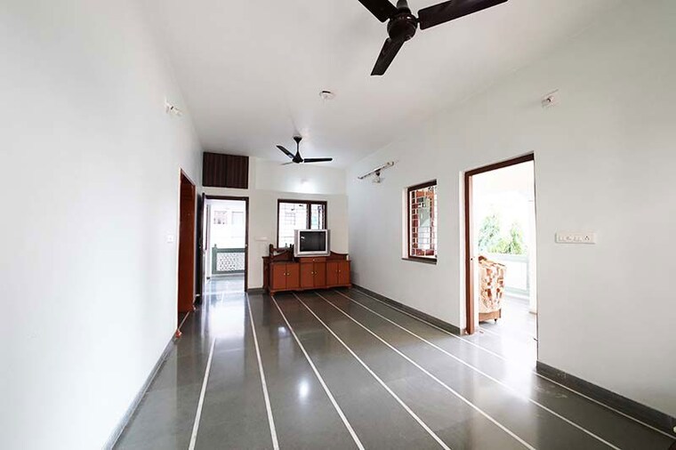undefined, ghatlodia 5 Bedroom 305 Sq.Yd. Independent House In Ghatlodia Ahmedabad 10508107