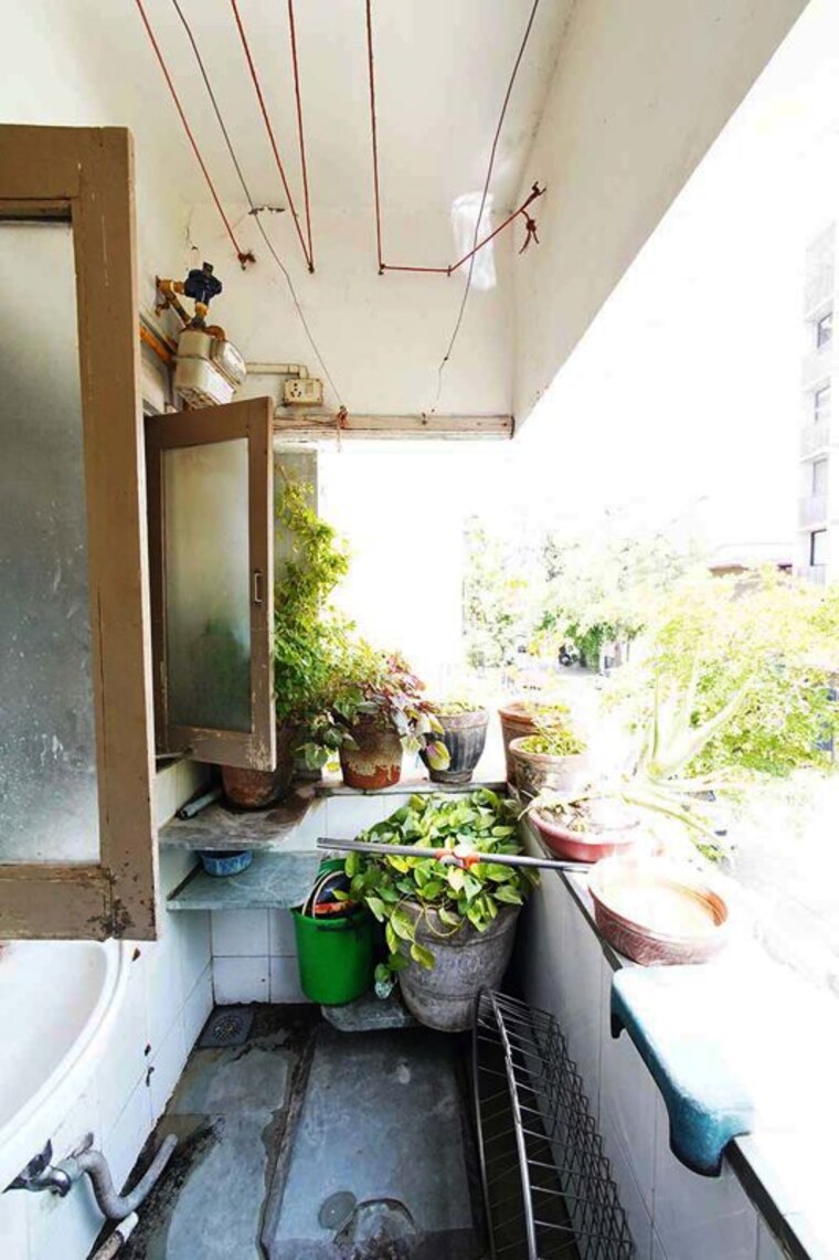 Balcony, chandkheda 3 Bedroom 175 Sq.Yd. Apartment In Chandkheda Ahmedabad 10508175