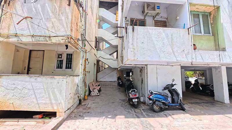 Exterior View, chandkheda 3 Bedroom 175 Sq.Yd. Apartment In Chandkheda Ahmedabad 10508175