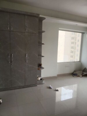 Bathroom in 4 BHK Apartment at Mahagun Mirabella, Sector 79 – for Rent