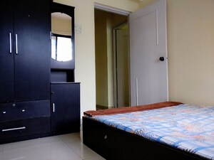 Bedroom in 2 BHK Apartment at Divya Smruthi, Malad West – for Rent