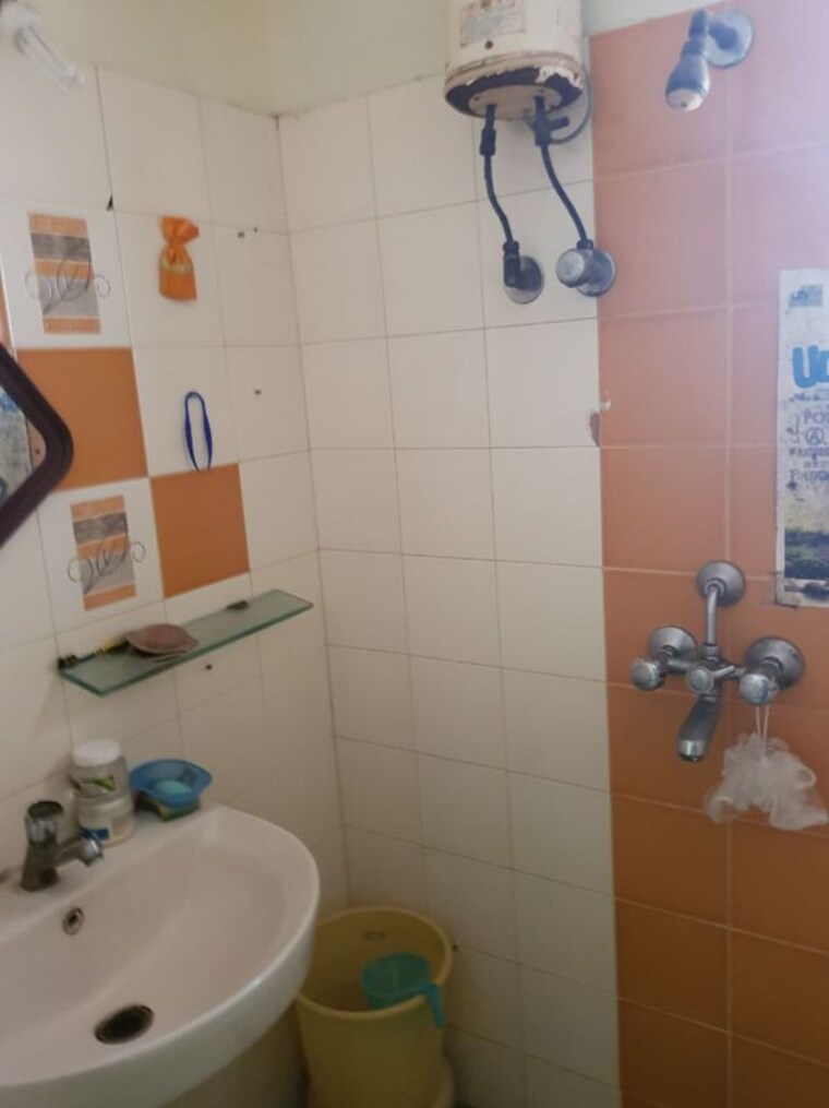 Bathroom, divya-smruthi 2 Bedroom 900 Sq.Ft. Apartment In Malad West Mumbai 10508154