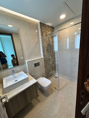 Bathroom in 3 BHK Builder Floor at Ambience Creacions, Sector 22 – for Rent