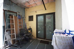 2 BHK Apartment – Entrance View at Science City - for Sale
