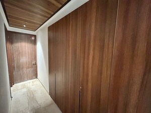 Furnished Amenities in 3 BHK Builder Floor at Ambience Creacions, Sector 22 – for Rent