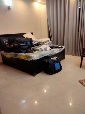Bedroom in 3 BHK Builder Floor at Sector 23 – for Rent