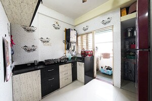 Team Area in 2 BHK Apartment at Isanpur – for Sale