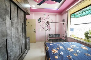 Bedroom in 2 BHK Apartment at Isanpur – for Sale