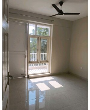 Room in 3 BHK Builder Floor at TDI The Grand Retreat, Sector 88 – for Rent