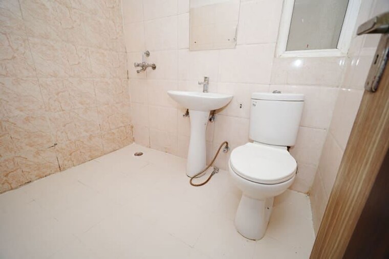 Bathroom, fusion-homes 2 Bedroom 1035 Sq.Ft. Apartment In Tech Zone 4 Greater Noida Greater Noida 10508284