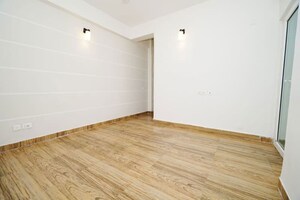 Room in 2 BHK Apartment at Fusion Homes, Tech Zone 4 Greater Noida – for Sale