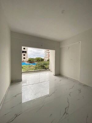 Room in 2 BHK Apartment at Serene Homes, Kothnur – for Sale