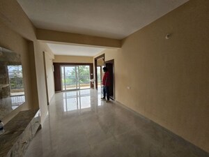 Room in 3 BHK Apartment at Pandra – for Rent
