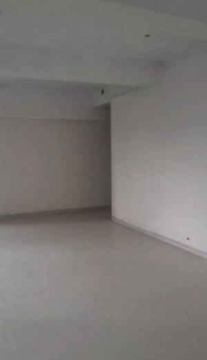 Room in  Office Space at Makarba – for Rent