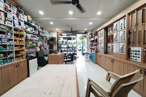 Team Area in  Shop at Vavol – for Sale