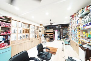 Team Area in  Shop at Vavol – for Sale