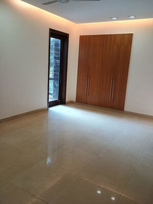 Room in 4 BHK Builder Floor at Vasant Vihar – for Sale