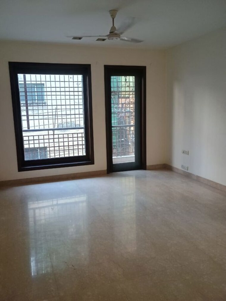 Room, vasant vihar 4 Bedroom 5880 Sq.Ft. Builder Floor In Vasant Vihar Delhi 10508393