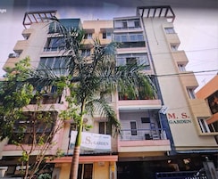 3 BHK + Prayer Room Apartment For Sale in M S Garden