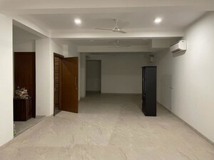 Room in  Office Space at Green Park – for Rent