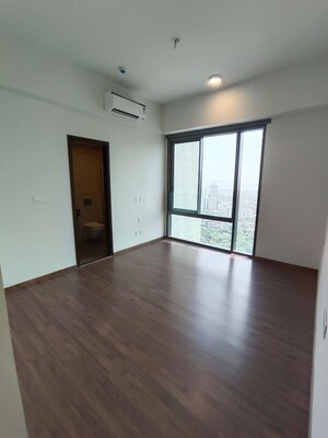 Room in 3 BHK Apartment at Piramal Mahalaxmi, Mahalaxmi – for Sale
