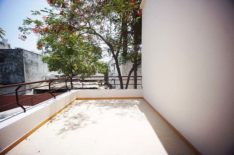 Balcony, chandkheda 3 Bedroom 450 Sq.Yd. Independent House In Chandkheda Ahmedabad 10508414