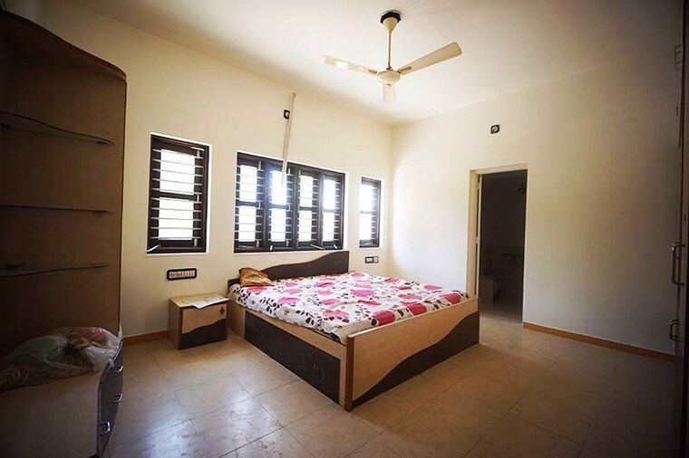 Bedroom, chandkheda 3 Bedroom 450 Sq.Yd. Independent House In Chandkheda Ahmedabad 10508414