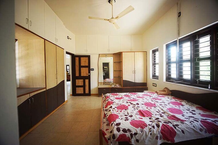 Bedroom, chandkheda 3 Bedroom 450 Sq.Yd. Independent House In Chandkheda Ahmedabad 10508414