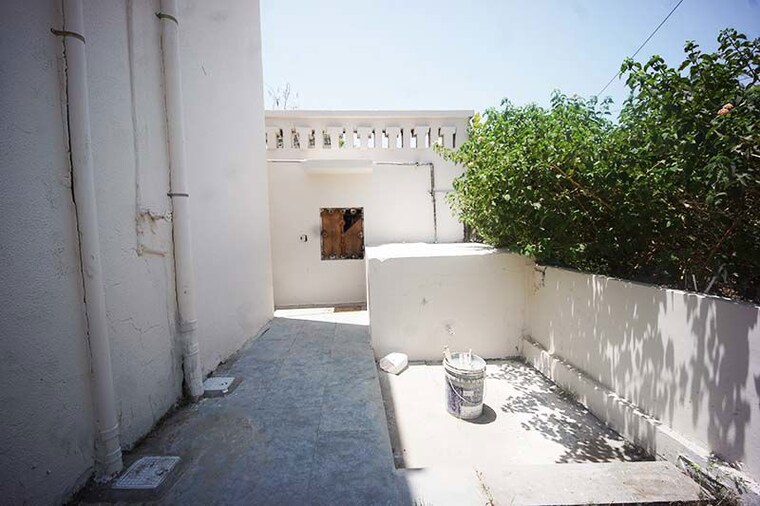 Balcony, chandkheda 3 Bedroom 450 Sq.Yd. Independent House In Chandkheda Ahmedabad 10508414